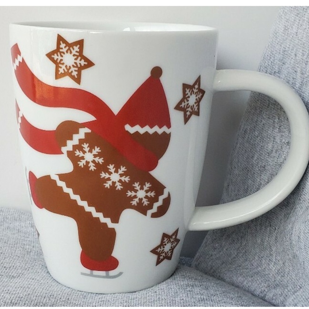 TWO Crate&Barrel Skating Gingerbread Mugs Holiday Christmas Mug NWOT